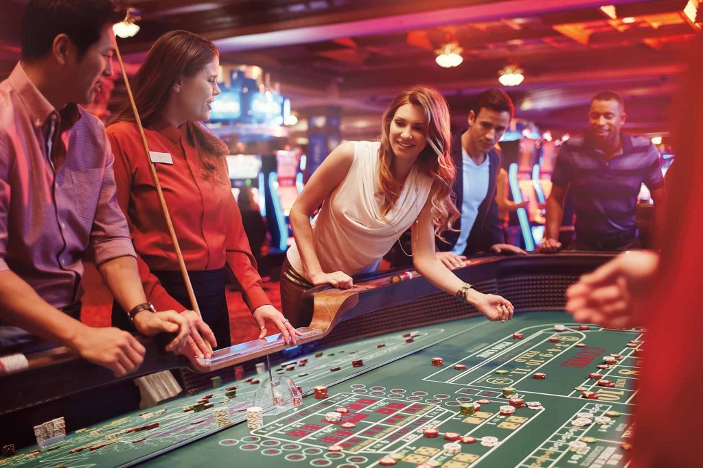 ameristar-east-chicago-group-playing-craps