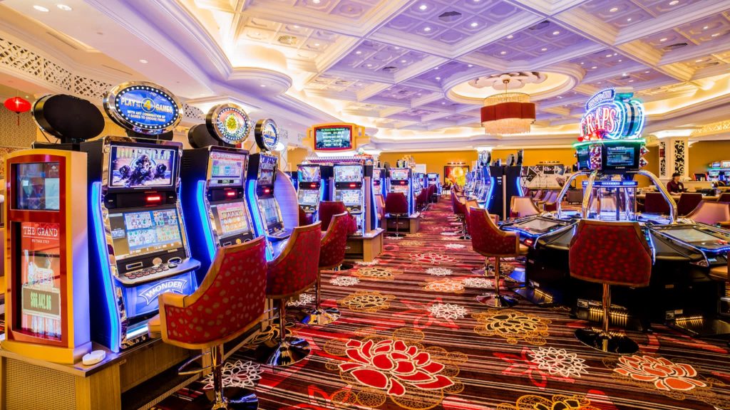 https___s3-ap-northeast-1.amazonaws.com_psh-ex-ftnikkei-3937bb4_images_1_1_9_7_16867911-1-eng-GB_20181127 Vietnam casino_main